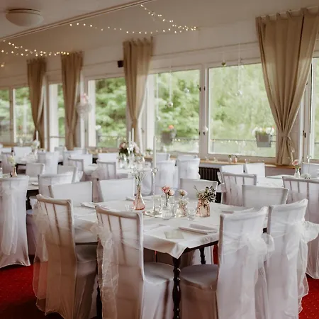 Horni Pramen Hotell 2*